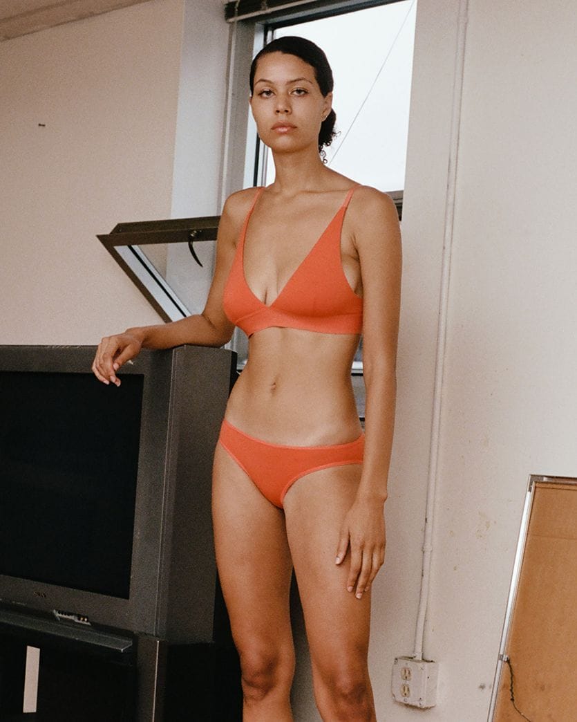 TRIANGLE BRA|トライアングル ブラ コアコレクショントライアングル