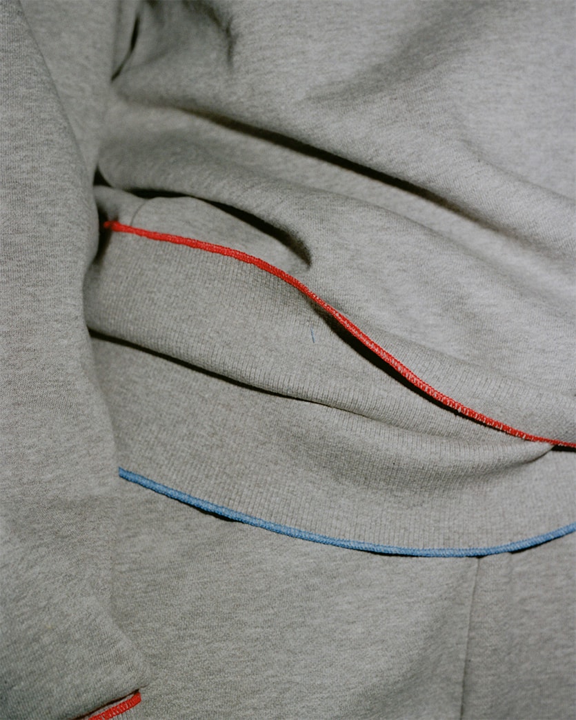 ベースレンジ Baserange Ladna Hoodie in Heather Grey ラドナ