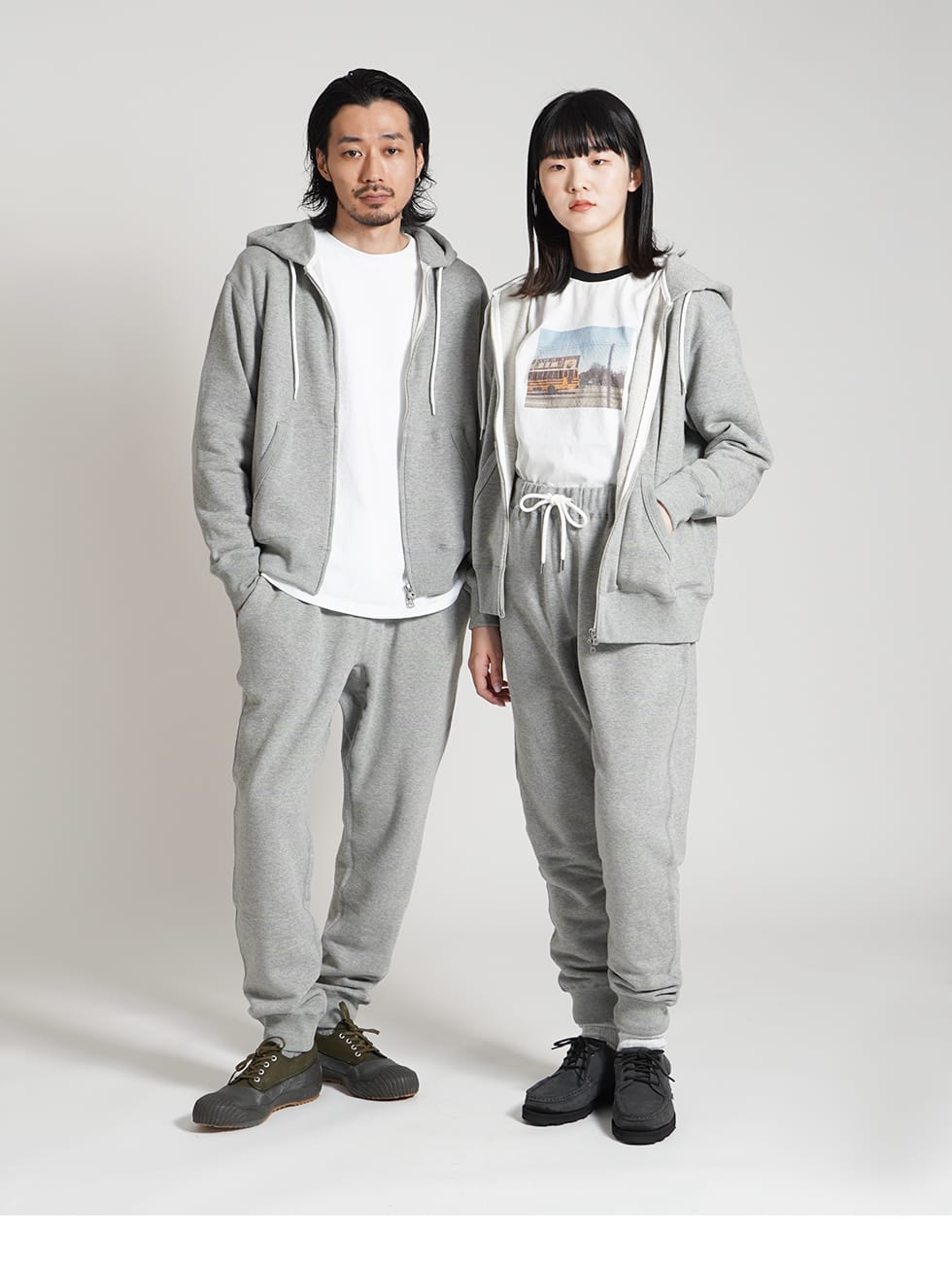 mocT モクティ NEON SCRIPT LOOPWHEEL SWEAT PANTS ネオンスクリプト