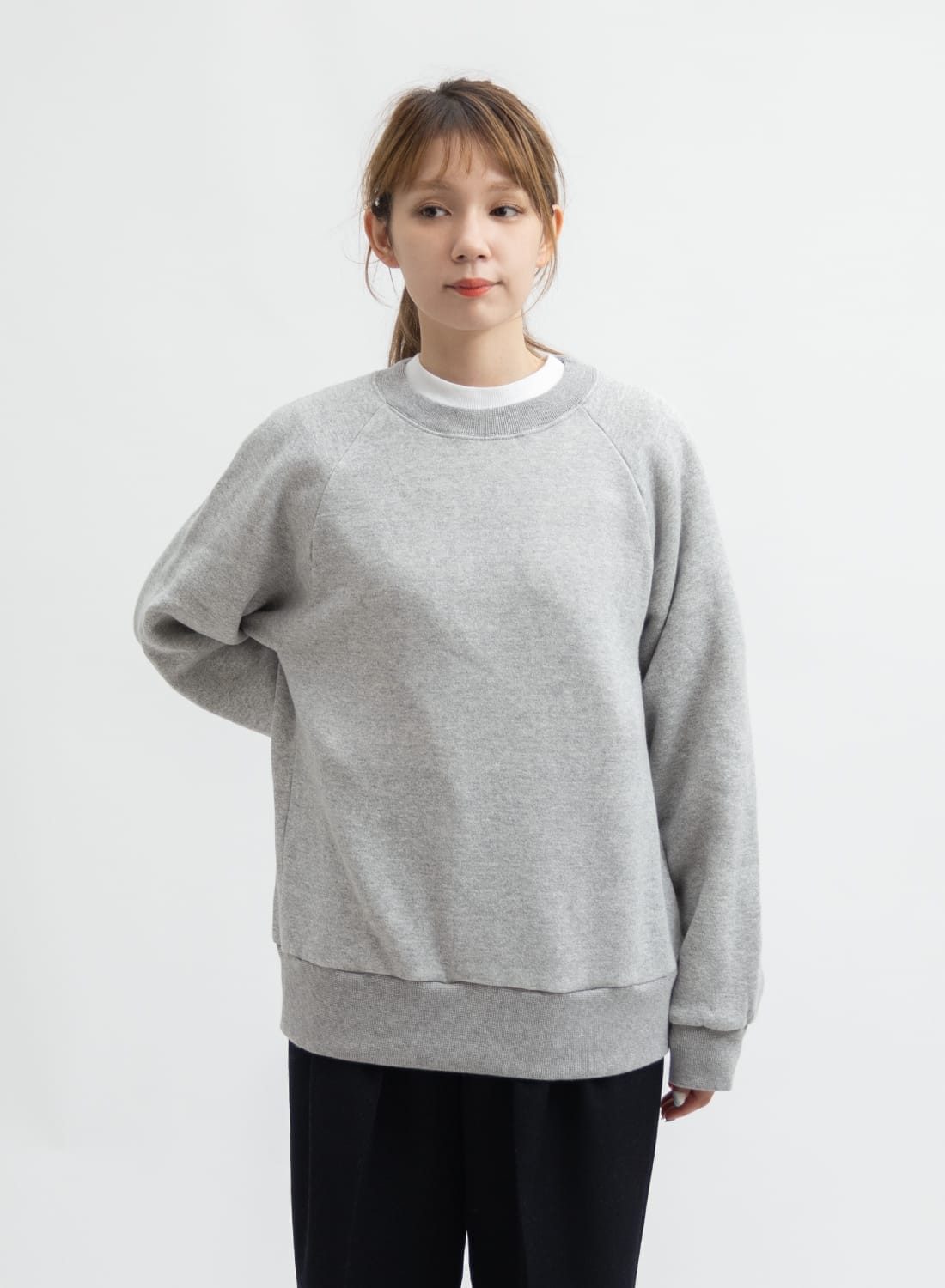 堅実な究極の 美品☆Shinzone NEW COMMON SWEAT グレー | erational.com