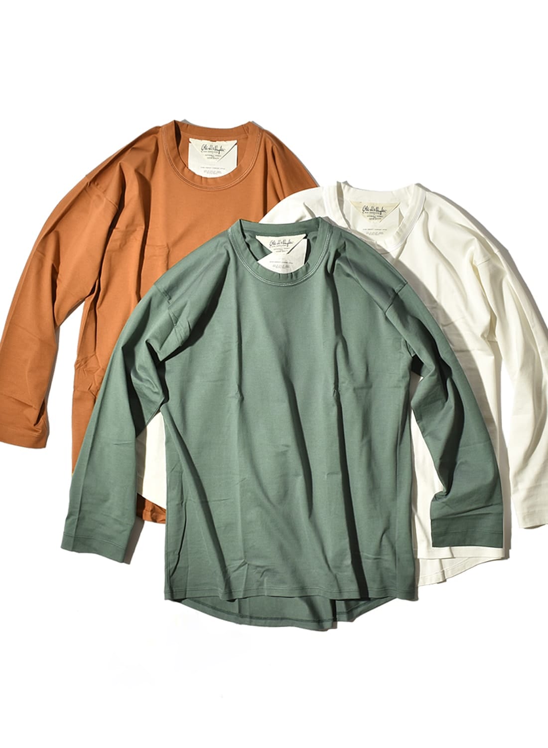 はせ☆眠れる森の美女 長袖Tシャツ 70周年 眠れる森の美女 長袖Tシャツ 70周年 ディズニー カルフォルニア