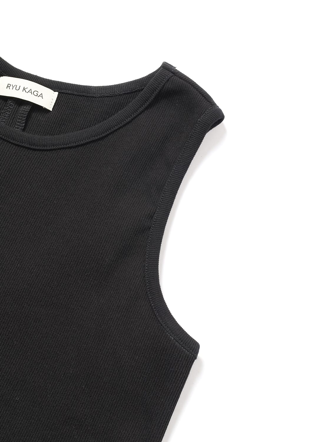 RYU KAGA(リュウ カガ)/Back slit tank-top(バック スリット