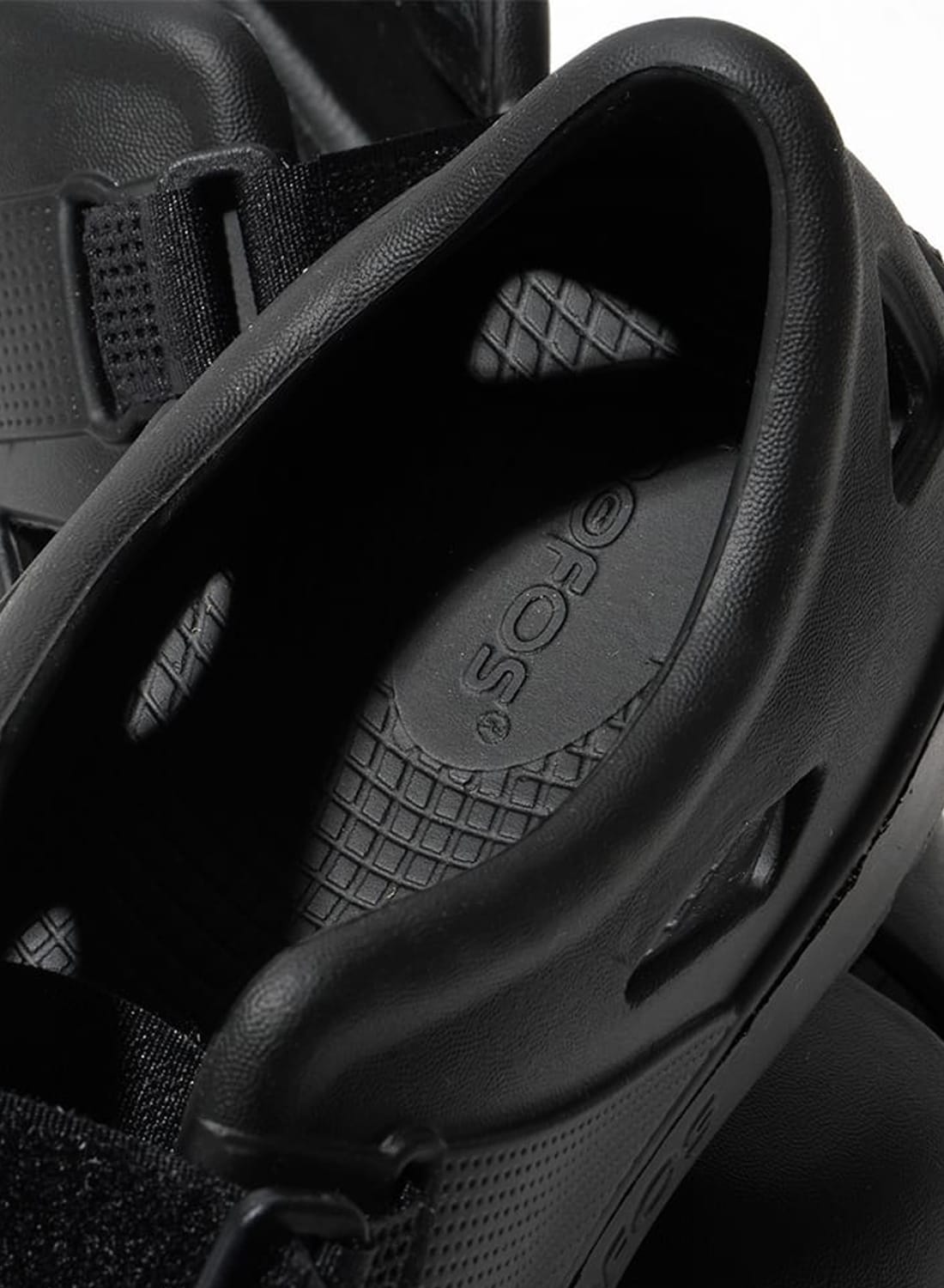 OOFOS ウーフォス] OOcandOO ❘ ウーキャンドゥ [BLACK] – INS