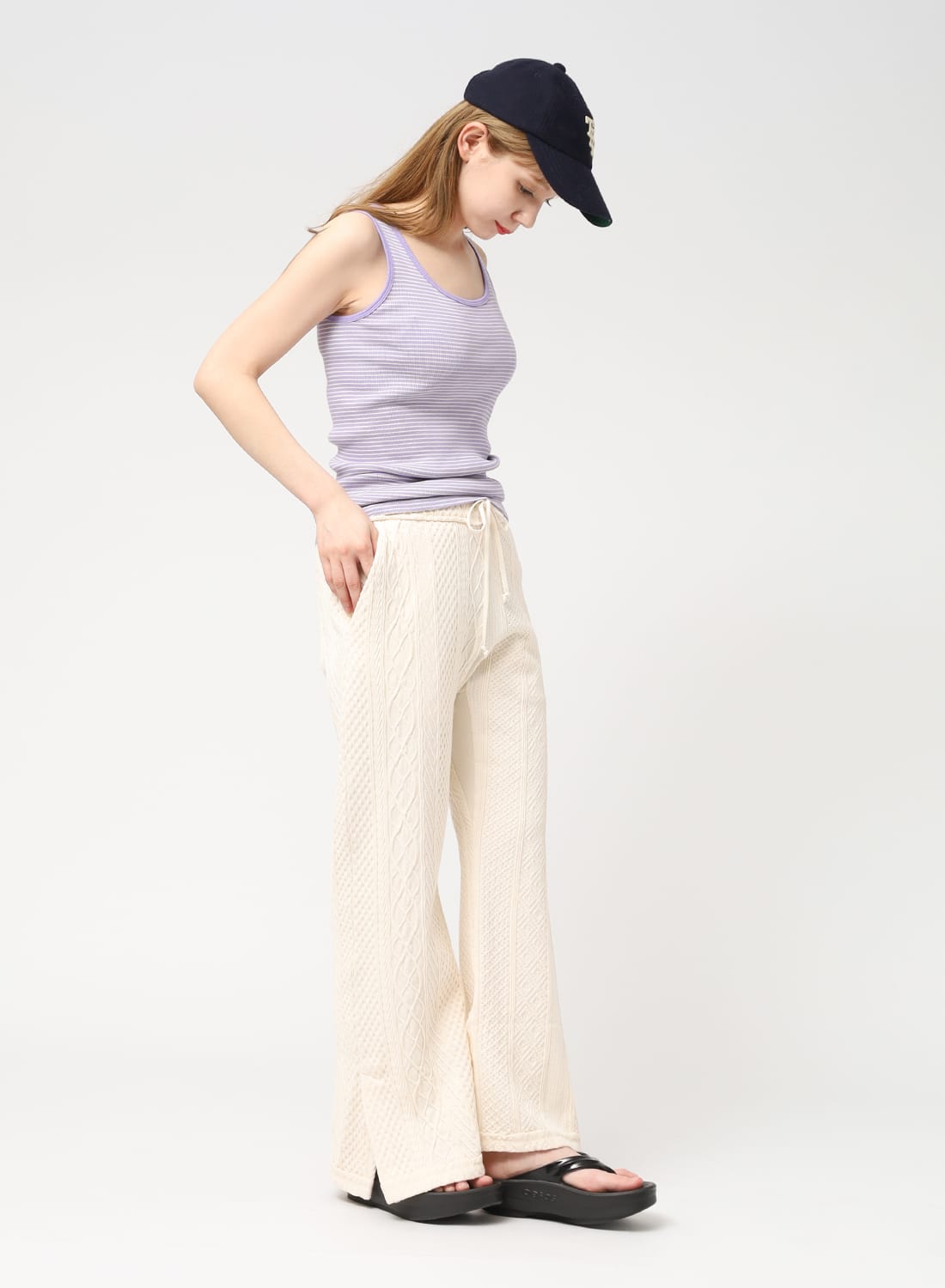 人気大割引 RHODOLIRION(ロドリリオン)/Slit Flare Pants - Aran Pattern トップス