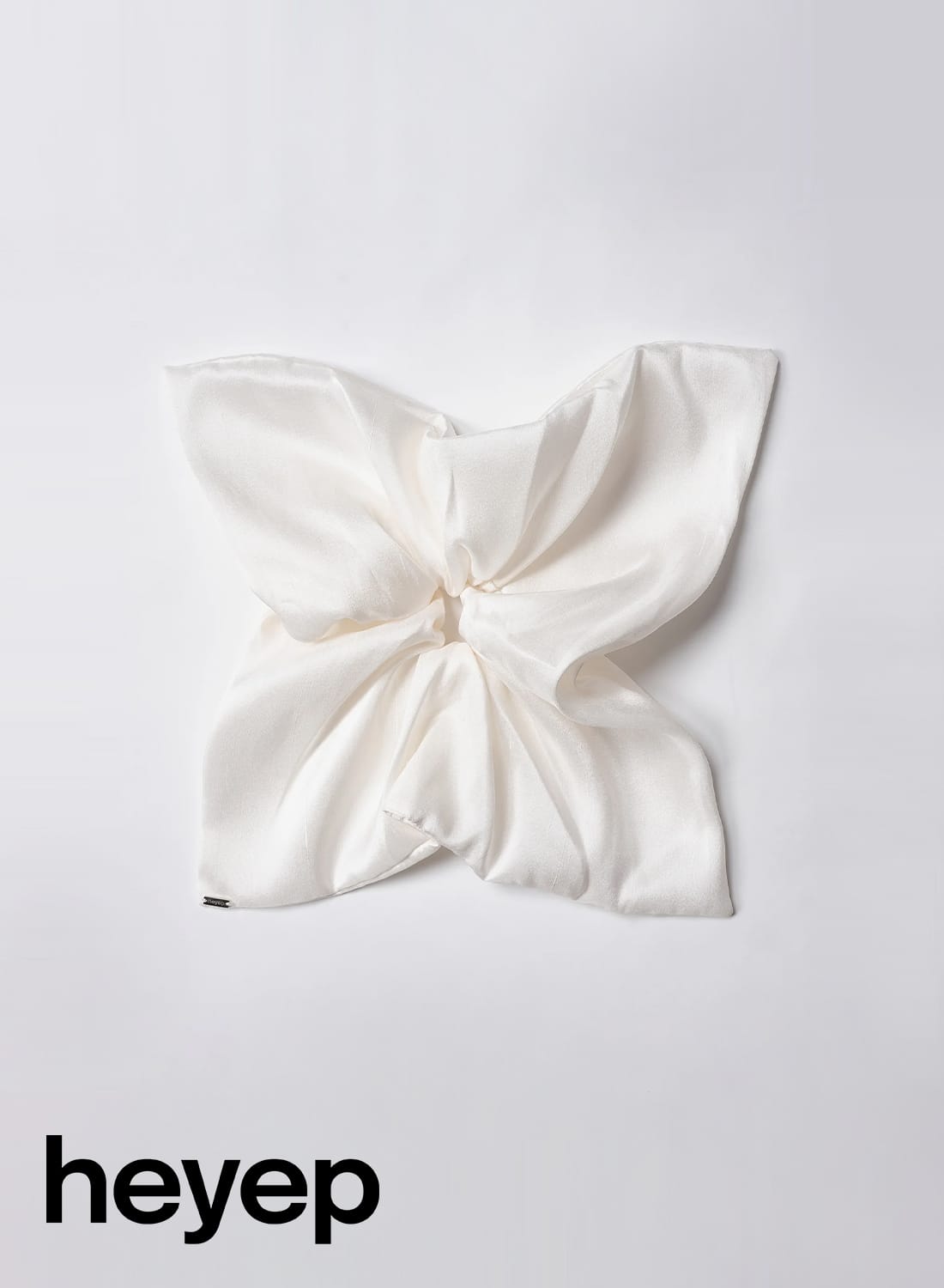 heyep｜Silk Square Medium Scrunchie（ヘッドアクセサリー