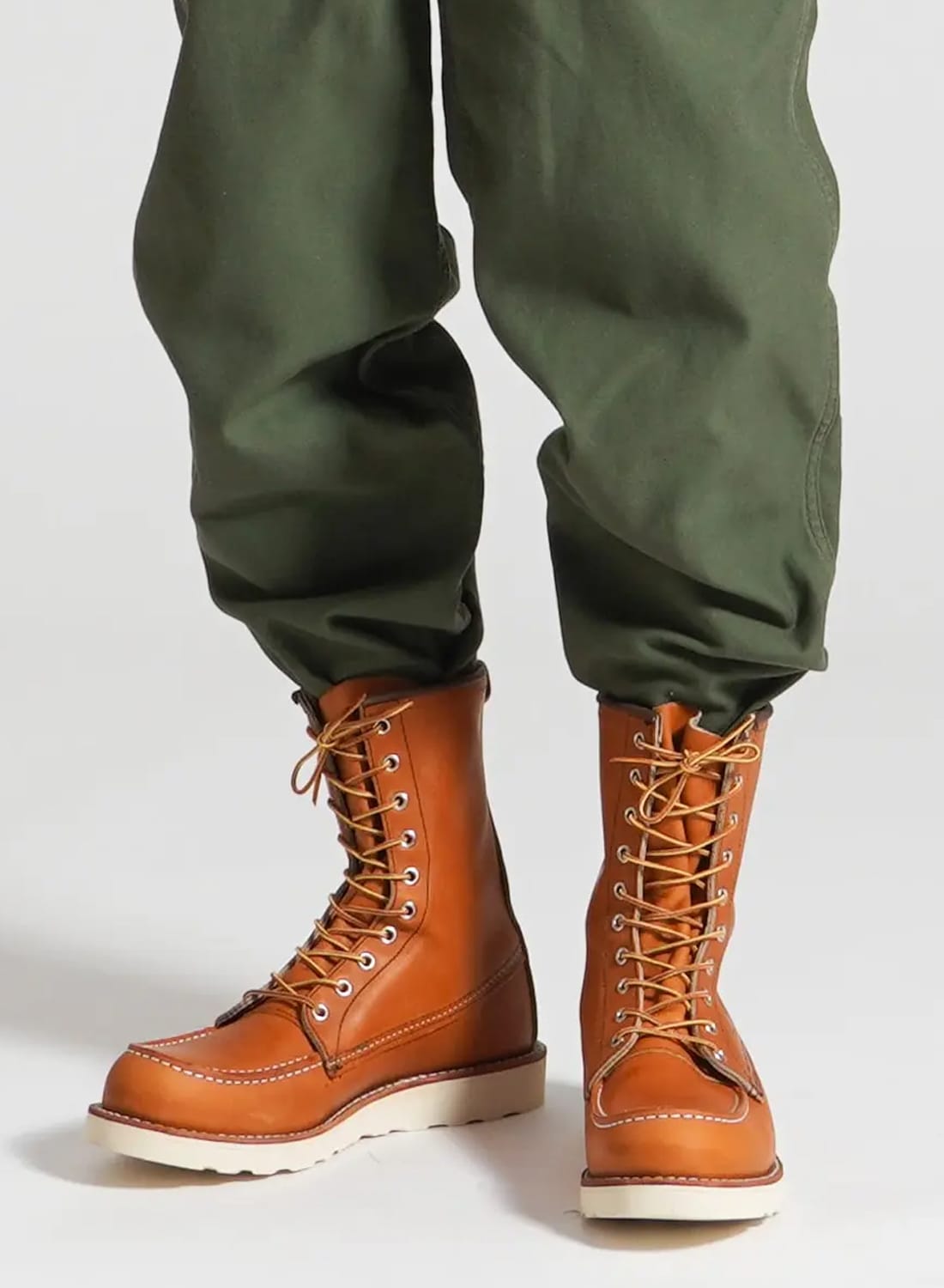 レッドウィング REDWING 8-INCH MOC ブーツ 877 US8 Red Wing Classic Moc 8-Inch Boot - Oro Legacy Leather
