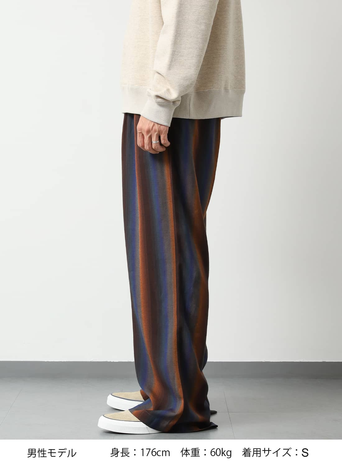 WIDE EASY TROUSERS‐WOOL RAYON GRADETION STRIPE‐|ワイドイージー