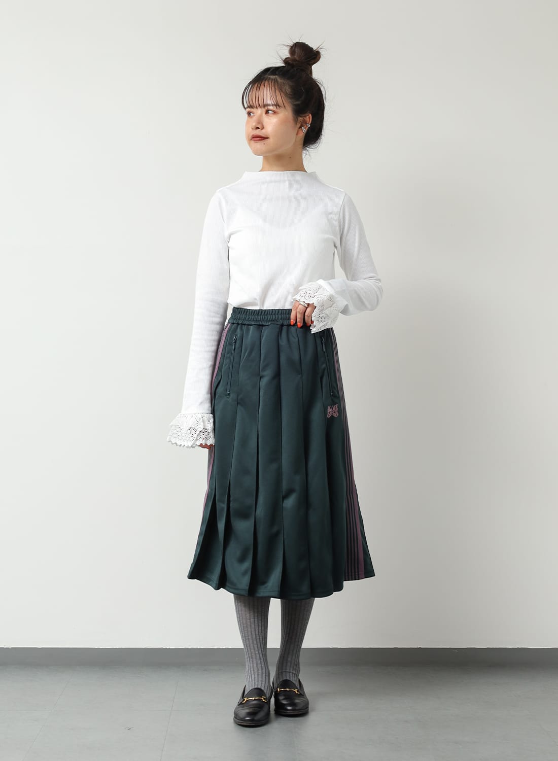 Needles プリーツトラックスカート アイボリー Pleated Track Skirt - Poly Smooth［QV313］Ivory【2025SS