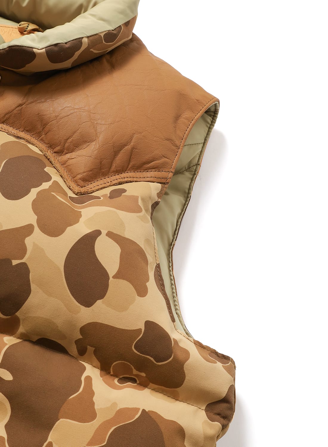 DOWN VEST HUNTER CAMO|ダウンベスト ハンターカモダウンベスト