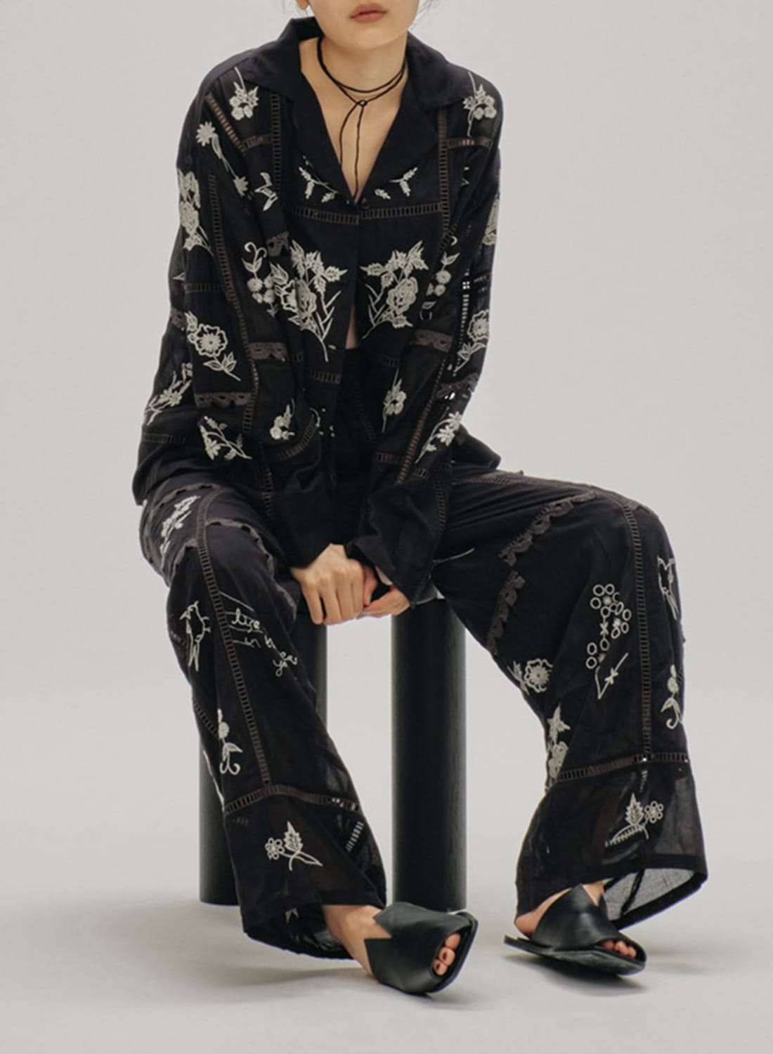 EMBROIDERY PATCHWORK TROUSERS|エンブロイダリーパッチワーク