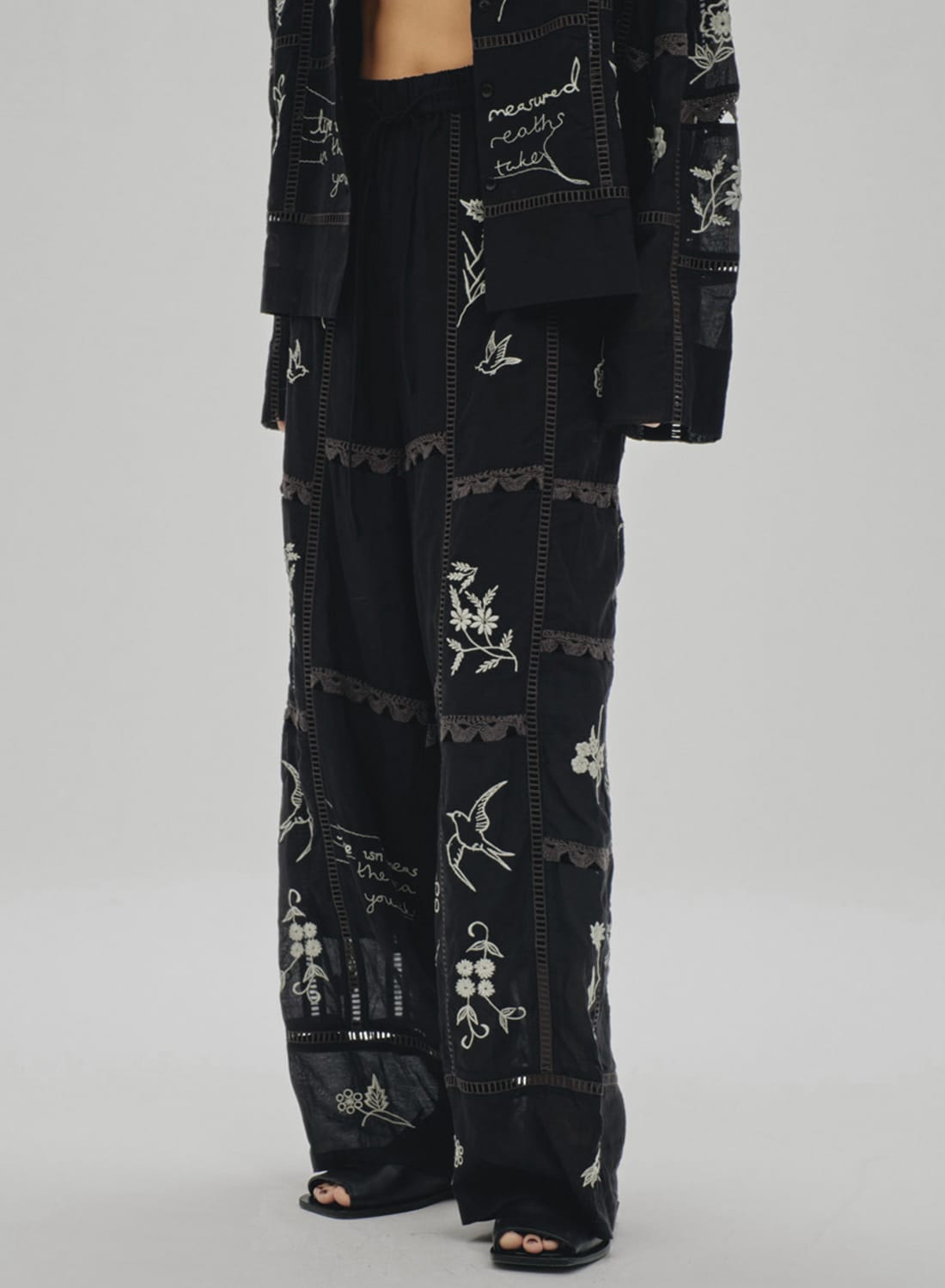 EMBROIDERY PATCHWORK TROUSERS|エンブロイダリーパッチワーク