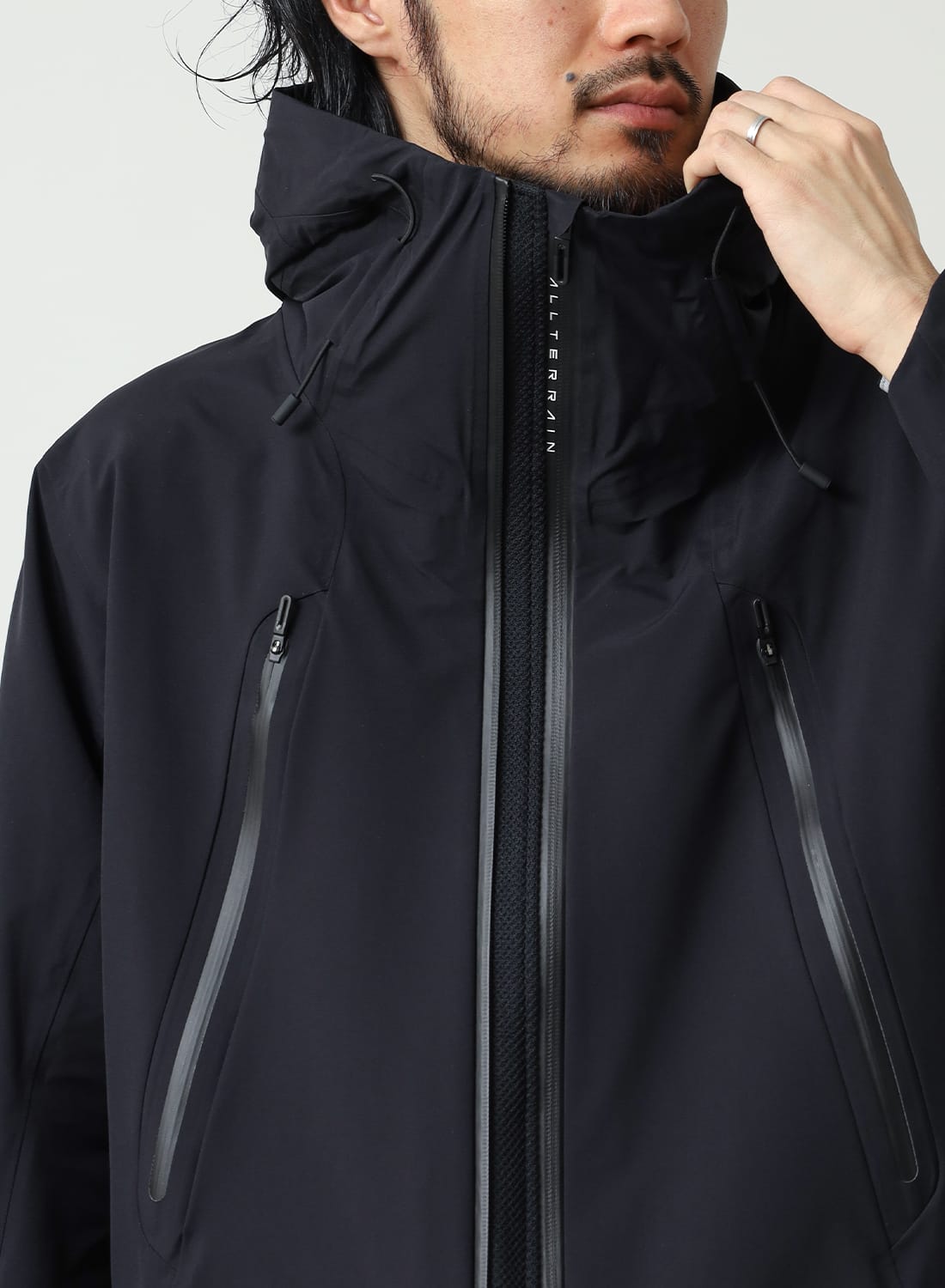 DESCENTE　ALLTERTAIN　CREAS　クレアス ブラック HARD SHELL JACKET 